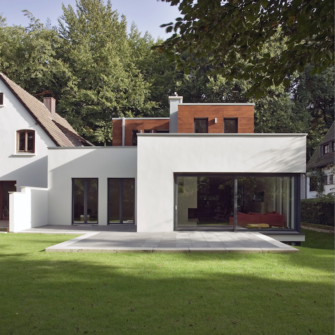 Außenputz von Stukkateur Jungkunst (Bochum) - Fassadenarbeiten an wohnhaus - Glattputz weiß